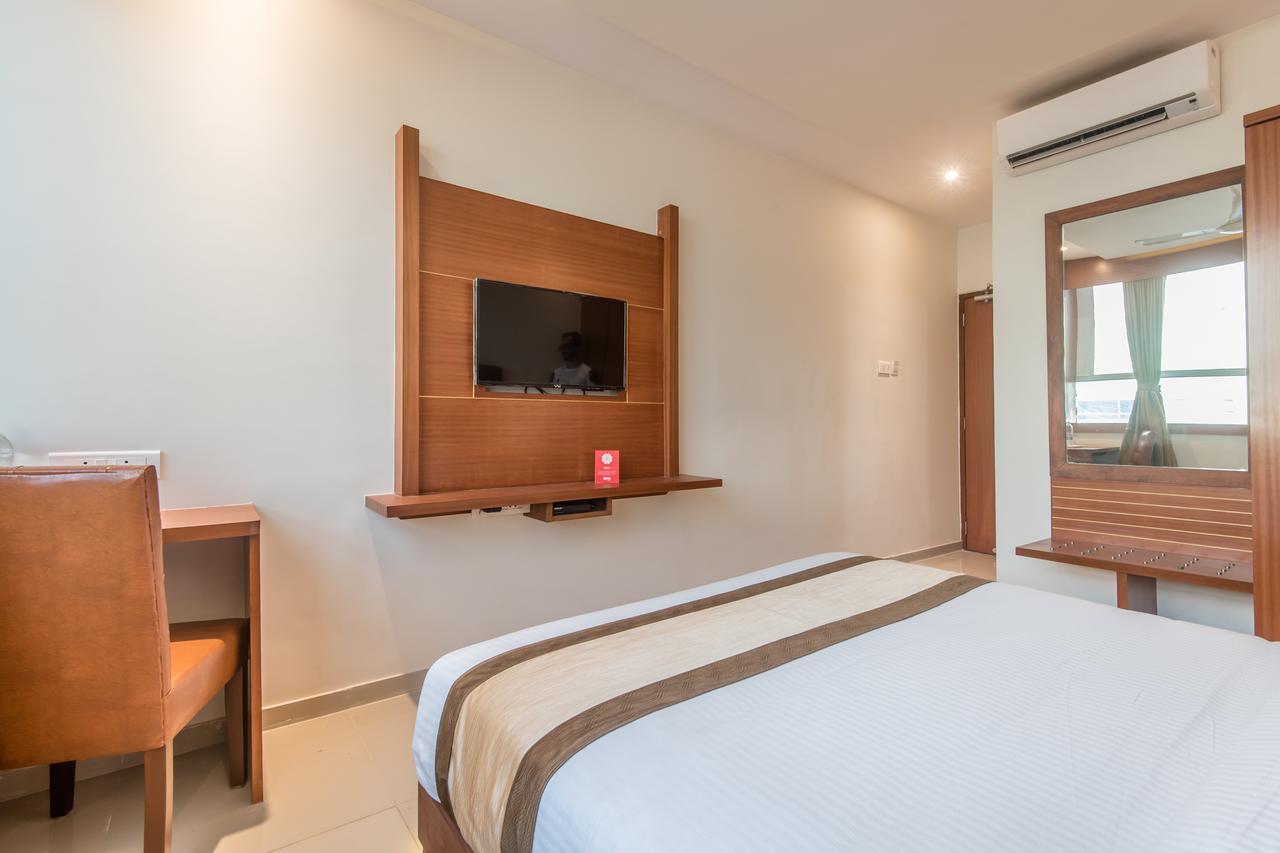 Oyo 9328 Empire Suite Navi Mumbai Exterior foto